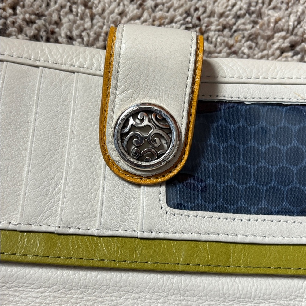 Brighton White Leather Wallet - Picture 8 of 13